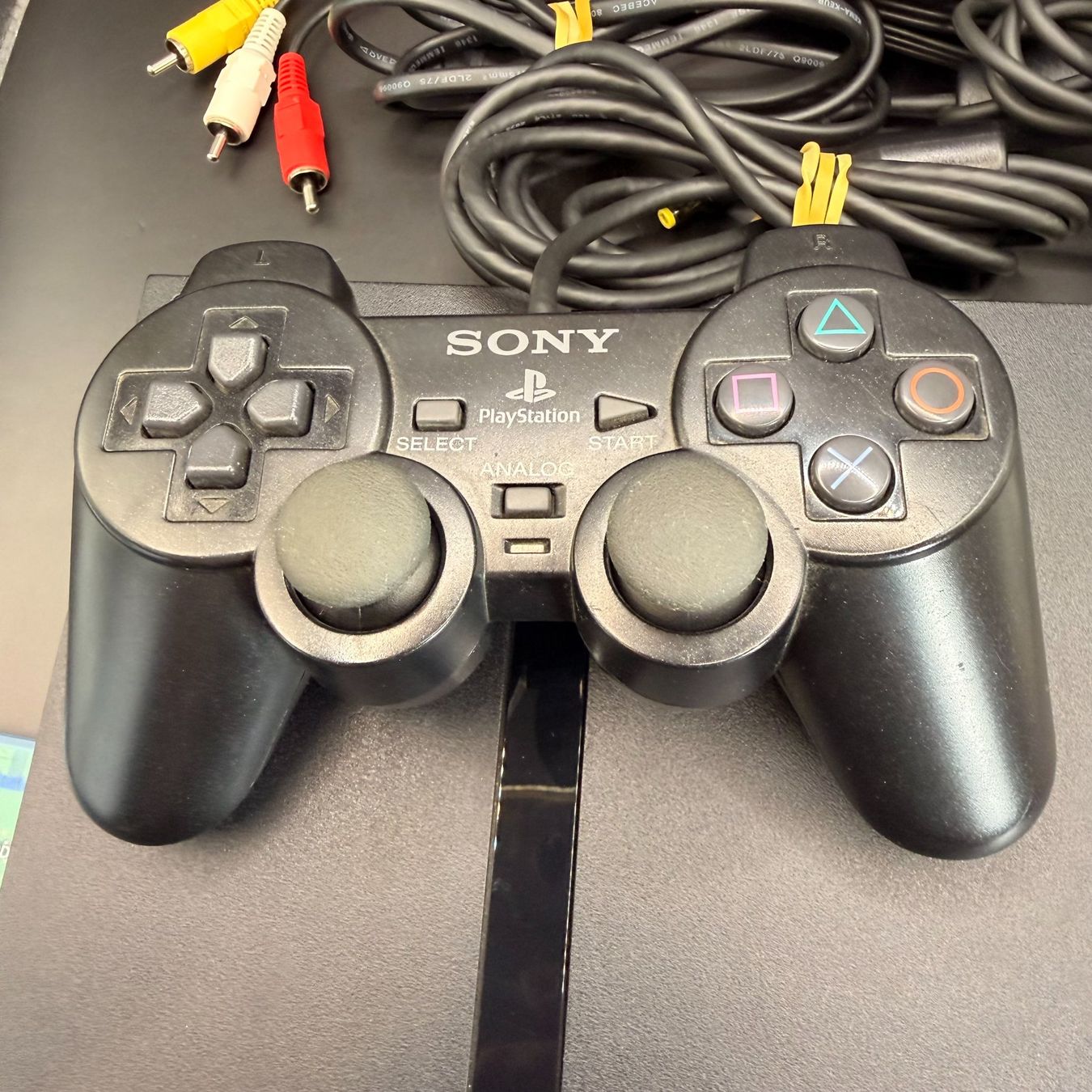 Sony Konsolen: Sony PlayStation 2 Slim Konsole Schwarz mit Controller – Gebraucht aus Düdingen von Nerdworld 8