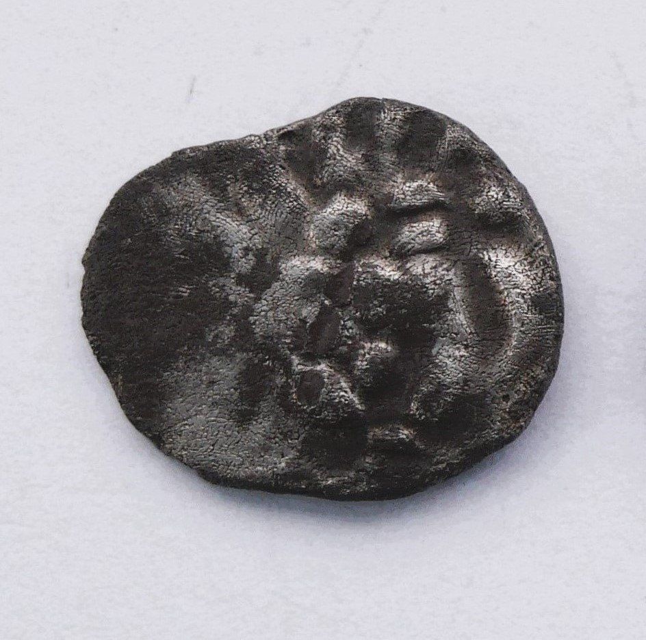 Tutti le monete: Kelten, Vindeliker, Büschelquinar, 1.69 g – Usato da Birmenstorf AG venduto da tritonius 1