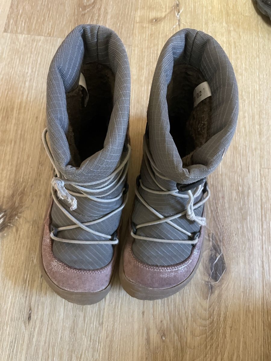 Froddo Chaussures filles: Froddo Barfuss-Winterstiefel Gr.28 – D'occasion à Arch par kathyayani 1
