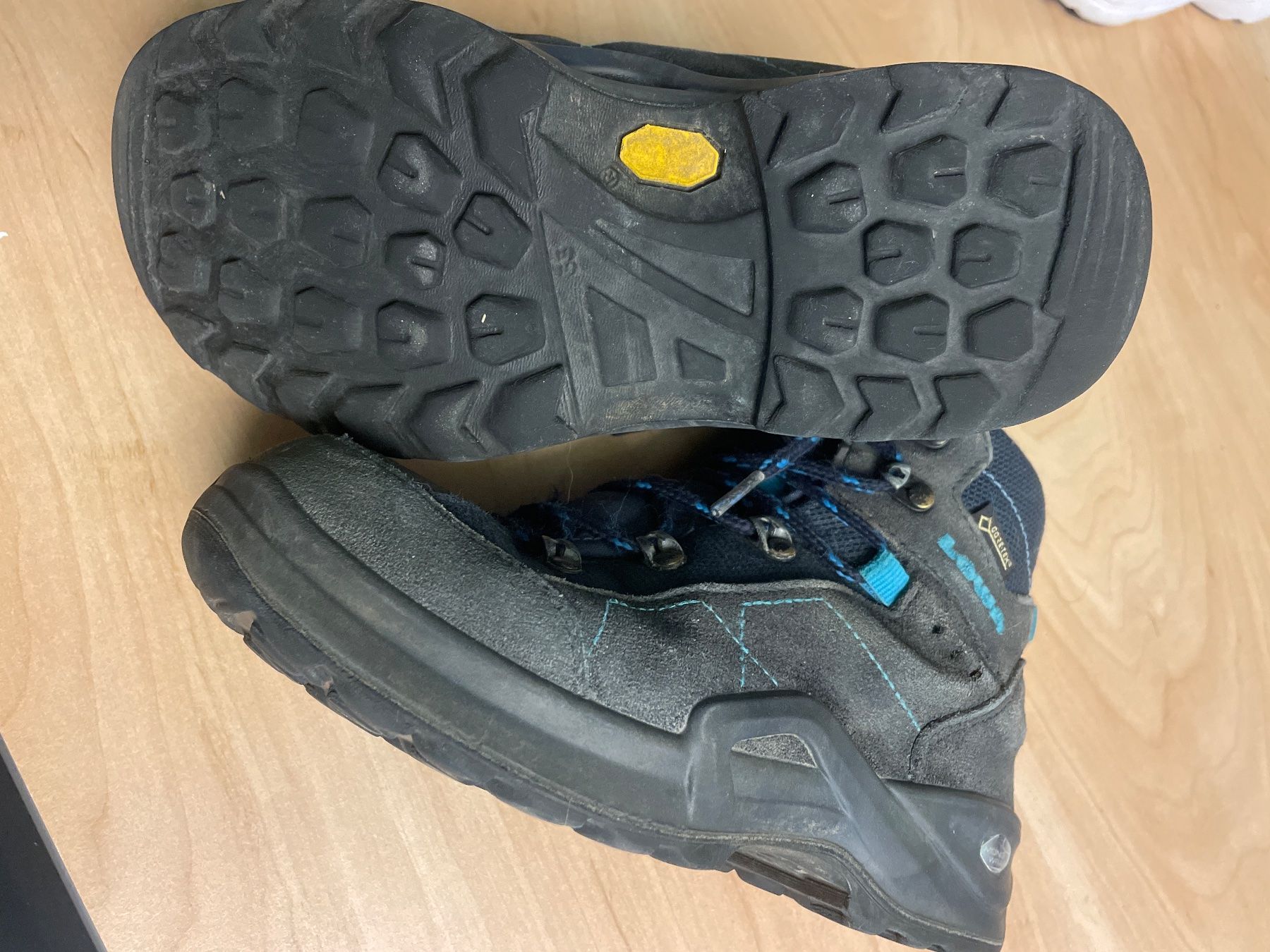 Lowa Scarpe per ragazzi: LOWA Goretex Wanderschuhe Gr.33 – Usato da Obergerlafingen venduto da cabo4 2