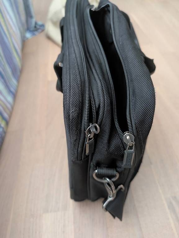 Sacs: Laptop Tasche – D'occasion à Aesch ZH par mvzurigo 2