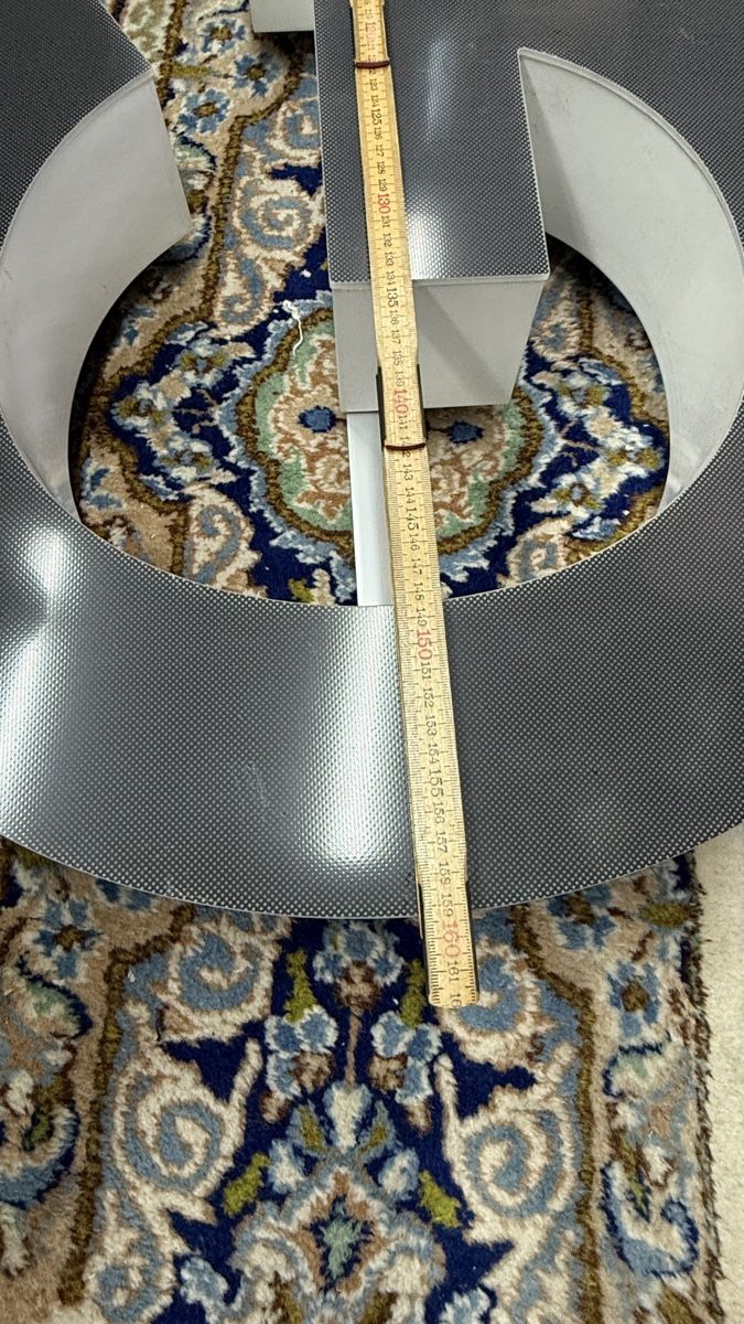 Lampade: Gucci Leuchtbuchstaben Werbeschild 150 cm  – Usato da Lachen SZ venduto da HelvetiaLuxury 6