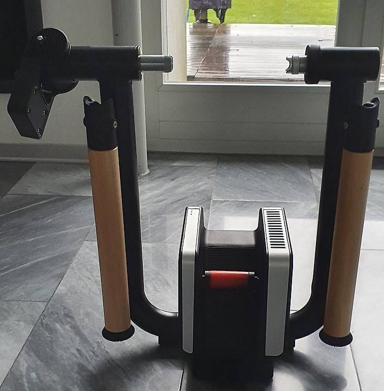 Vélos d'appartement: Elite Tuo Indoortrainer – D'occasion à Wünnewil par san_zs75 2