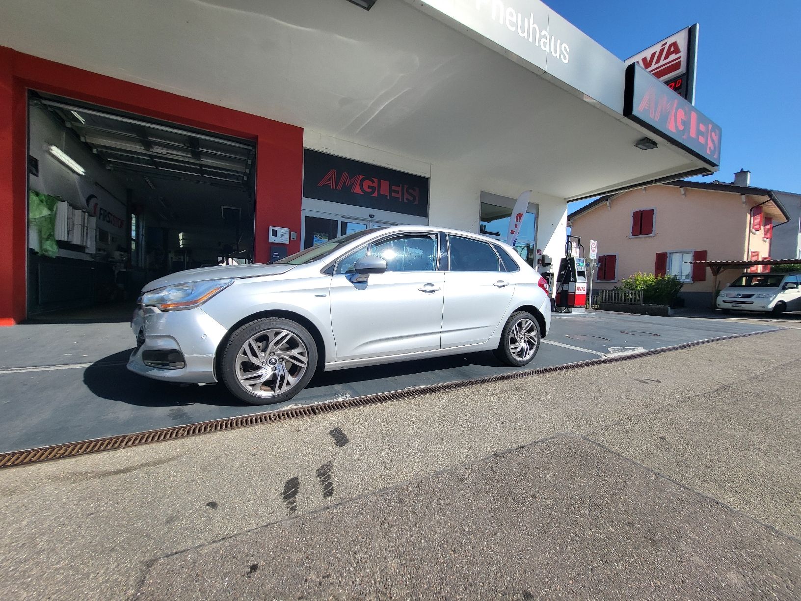 Citroën Autos: Citroen C4 1.6i für Export – Defekt aus Brugg AG von AmGleis-5200