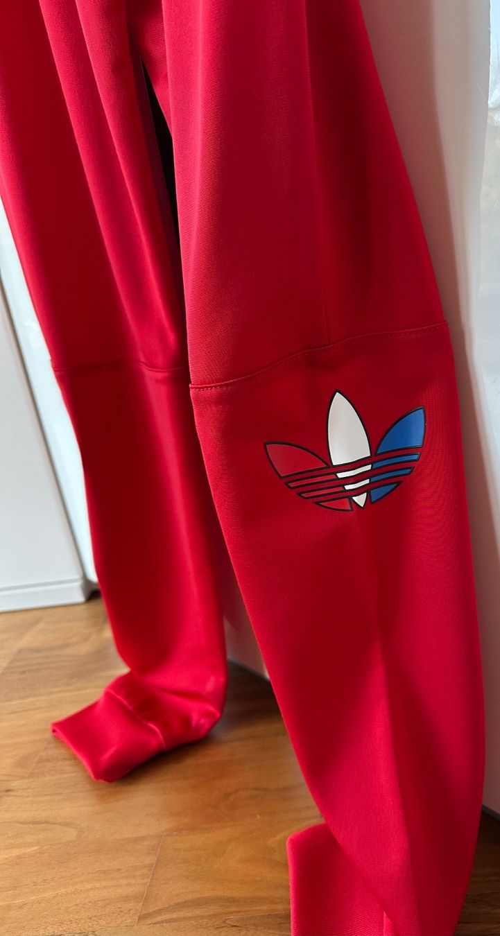 Adidas Pantaloni: Pantalone della tuta Adidas – Usato da Castel San Pietro venduto da Moregi 3