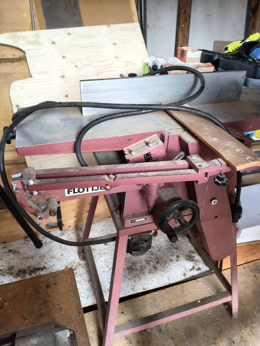 Alle Maschinen: Hobelmaschine – Gebraucht aus Lauenen b. Gstaad von pet_2nc7 1