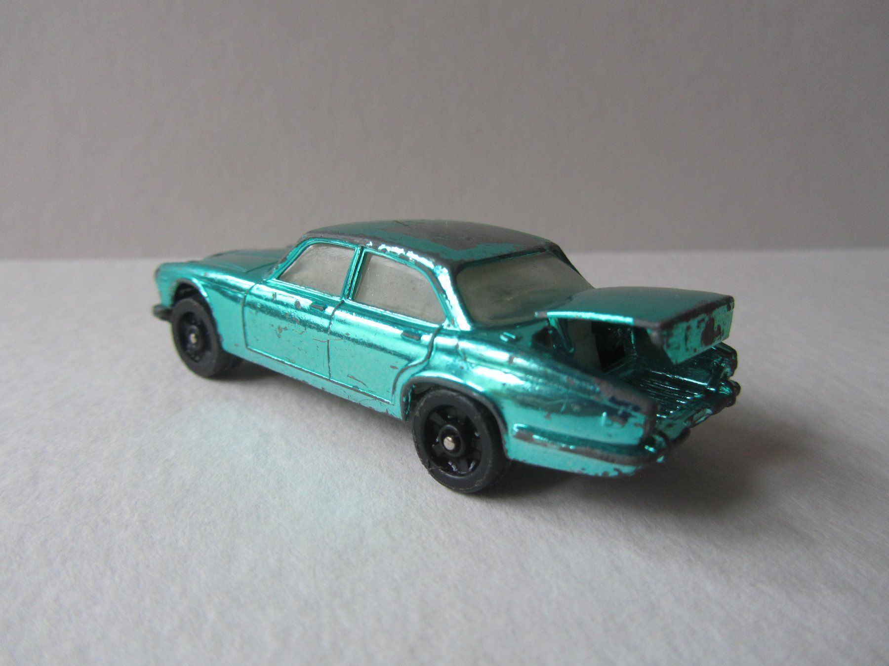 Corgi Toys Modellini d'auto: Jaguar XJ 6, Corgi Rockets, Nr. 902 – Usato da Weiningen ZH venduto da dietsch57 4