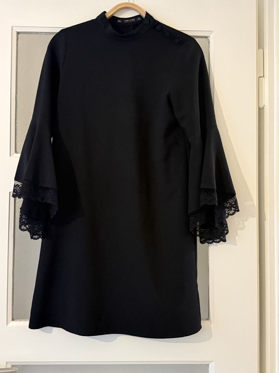Zara Kleider: Zara Basic Kleid schwarz Grösse S mit Spitze – Neu (gemäss Beschreibung) aus Basel von zukk_