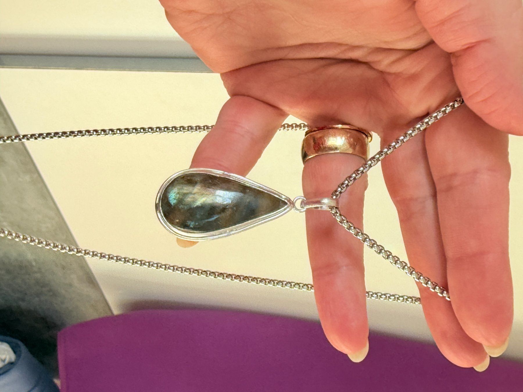 Catenine: Collier Labradorite  - Élégant bijou! – Nuovo e nell'imballaggio originale da Genève venduto da AGBERG 3