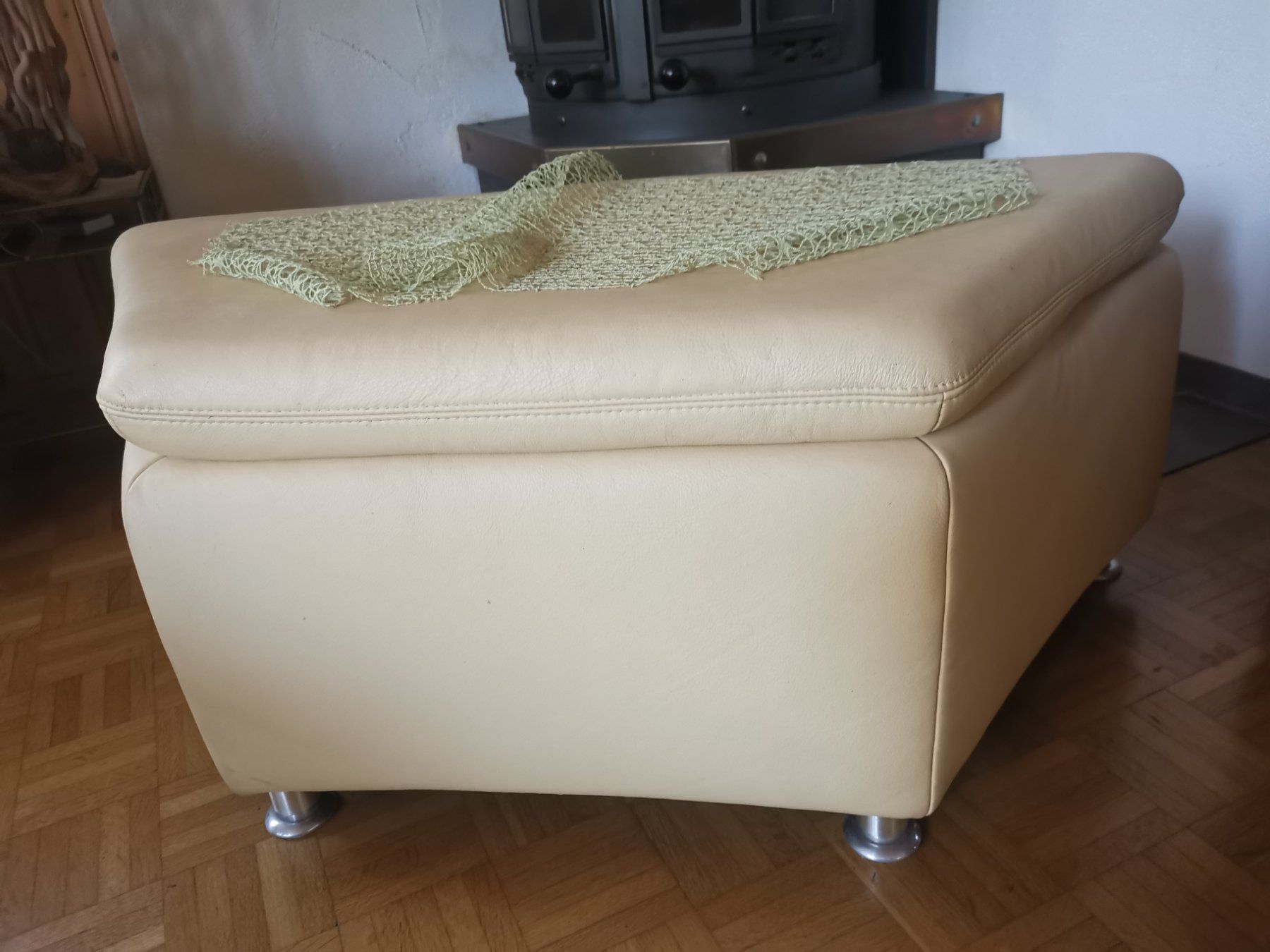 Sgabelli: Leder-Hocker – Usato da Giswil venduto da Zumsteed