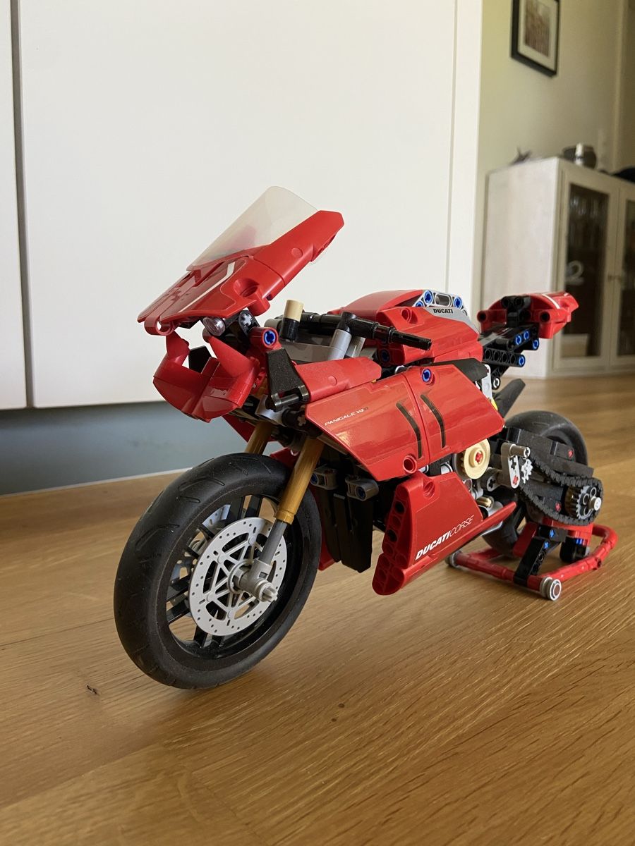 Ducati Kit di modellismo & Modellini statici: LEGO Technik Ducati, Top Zustand – Usato da Teufen AR venduto da Lavandula55 5