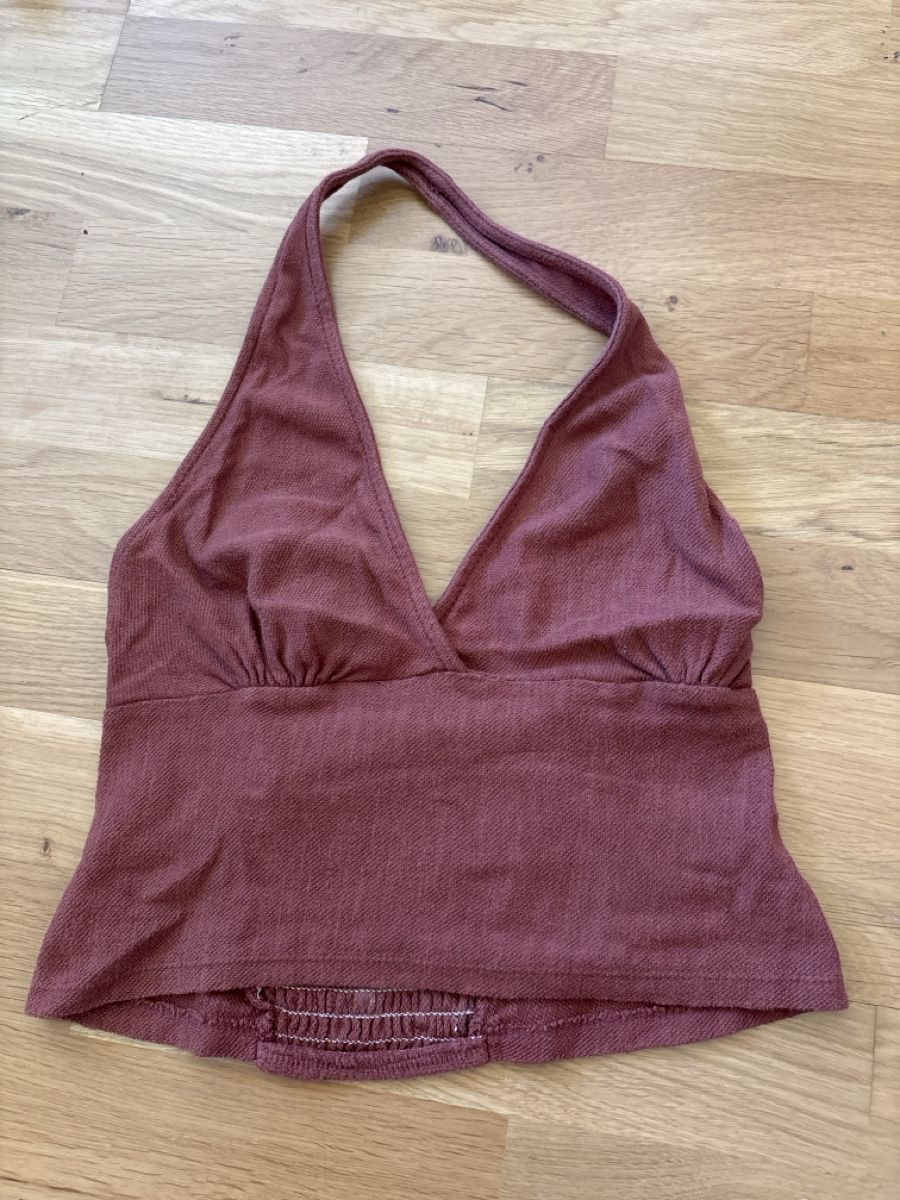 Pull&Bear Tops: rostrotes Neckholder Top von Pull & Bear – D'occasion à Grosshöchstetten par annalena288
