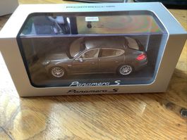 Porsche Panamera S Minichamps 1:43 OVP braunmetallic 96
