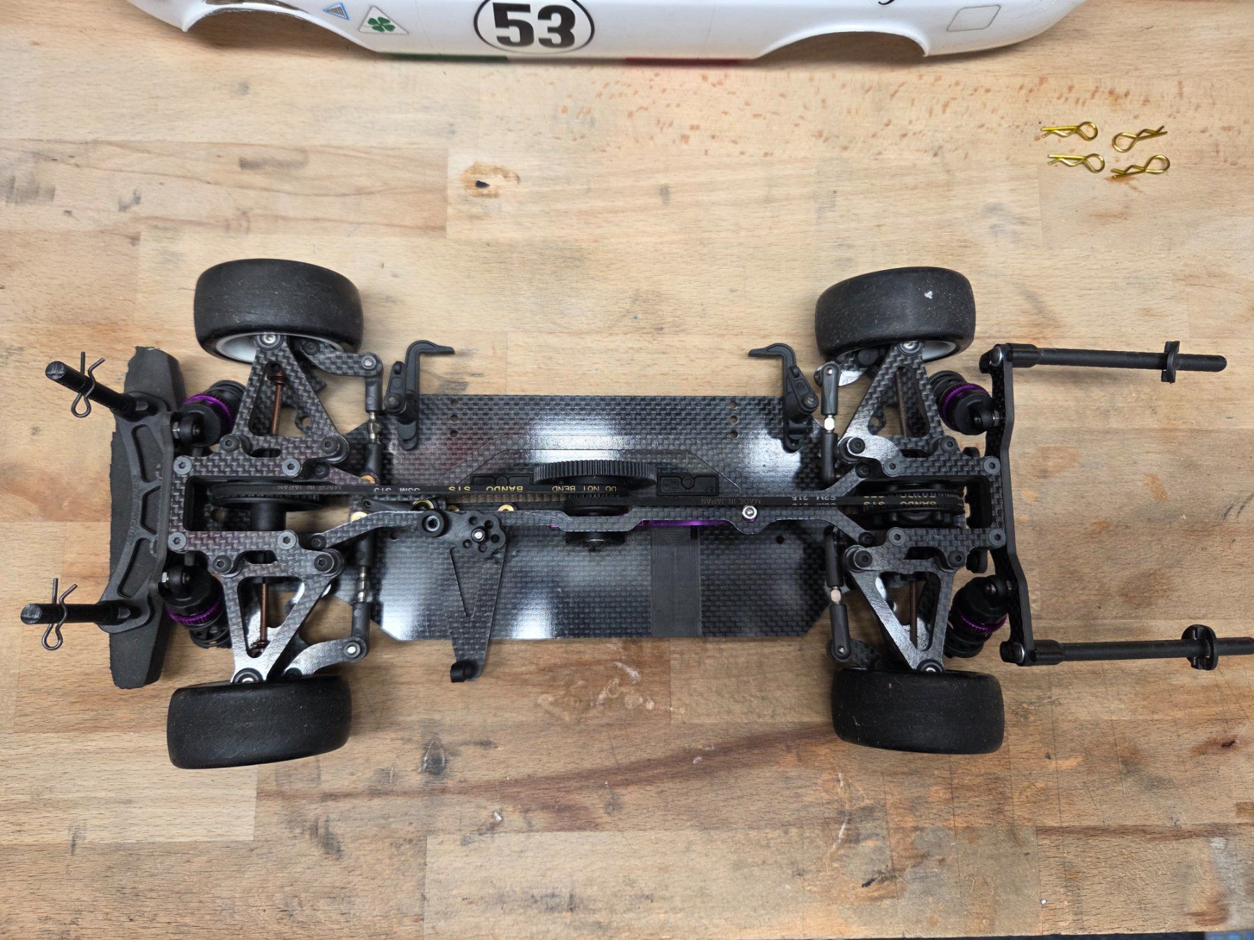 RC Modellbau: Schumacher Neon / M-Chassis 225mm / Carbon Version – Gebraucht aus Eschlikon TG von davidt8883 4