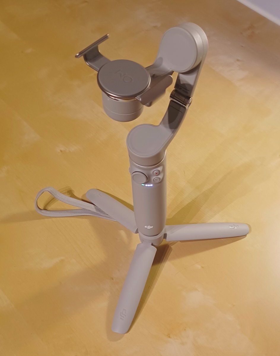 DJI Supporti a parete: Gimbal DJI OM 5 grau inkl. Case – Usato da Münsingen venduto da Sewaldi 2
