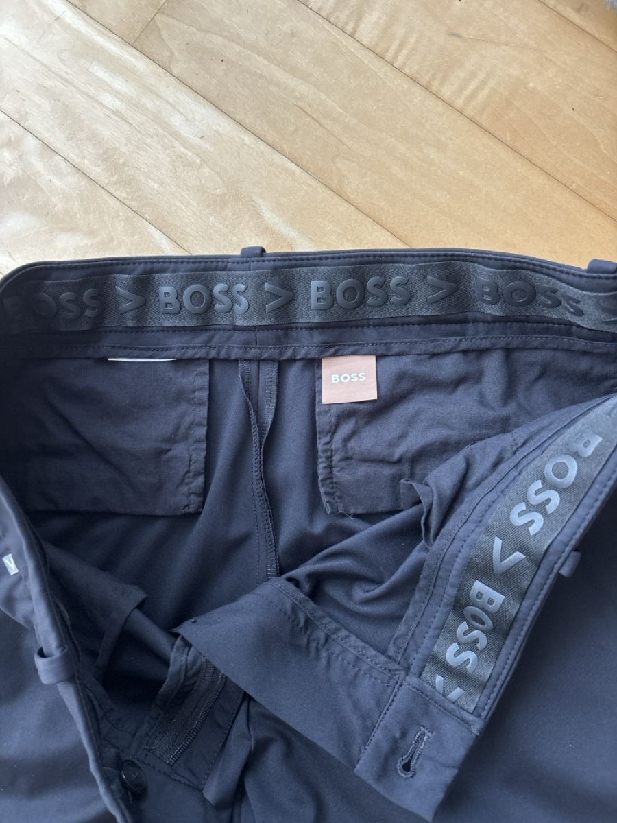 Hugo Boss Pantaloni: BOSS Hose, Grösse 36, Top Zustand – Nuovo (secondo la descrizione) da Embrach venduto da Dmoney 1