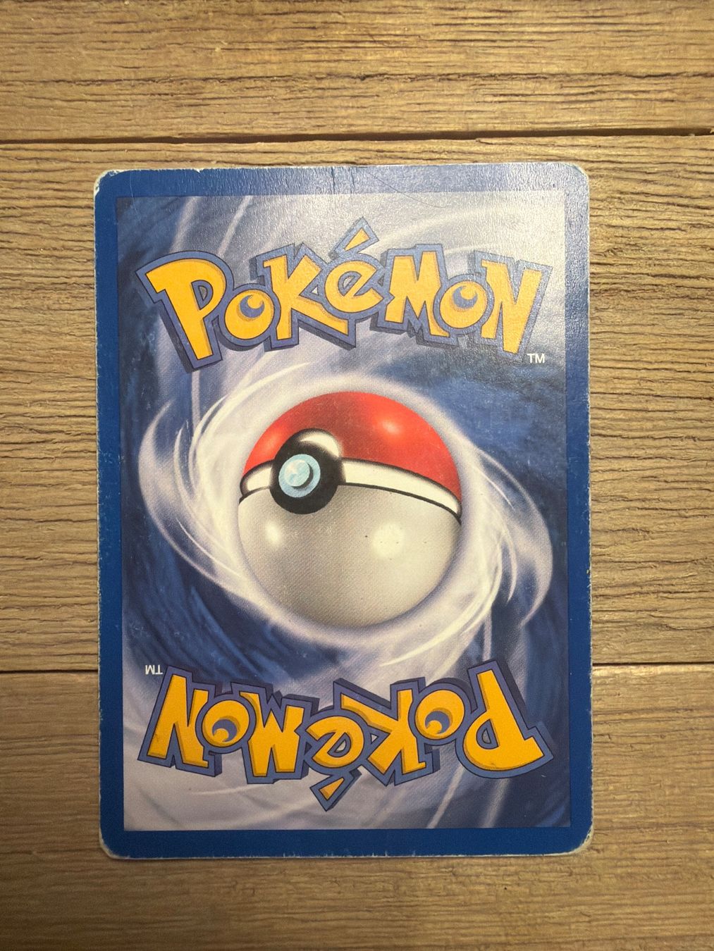 Cartoline: Glurak Holo 1999 Base Set – Usato da Muri AG venduto da SellingCards 1