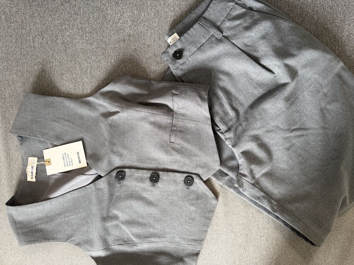 Kleiderpakete: Set Brownie – Gebraucht aus Renens VD von sor_jq9m 1