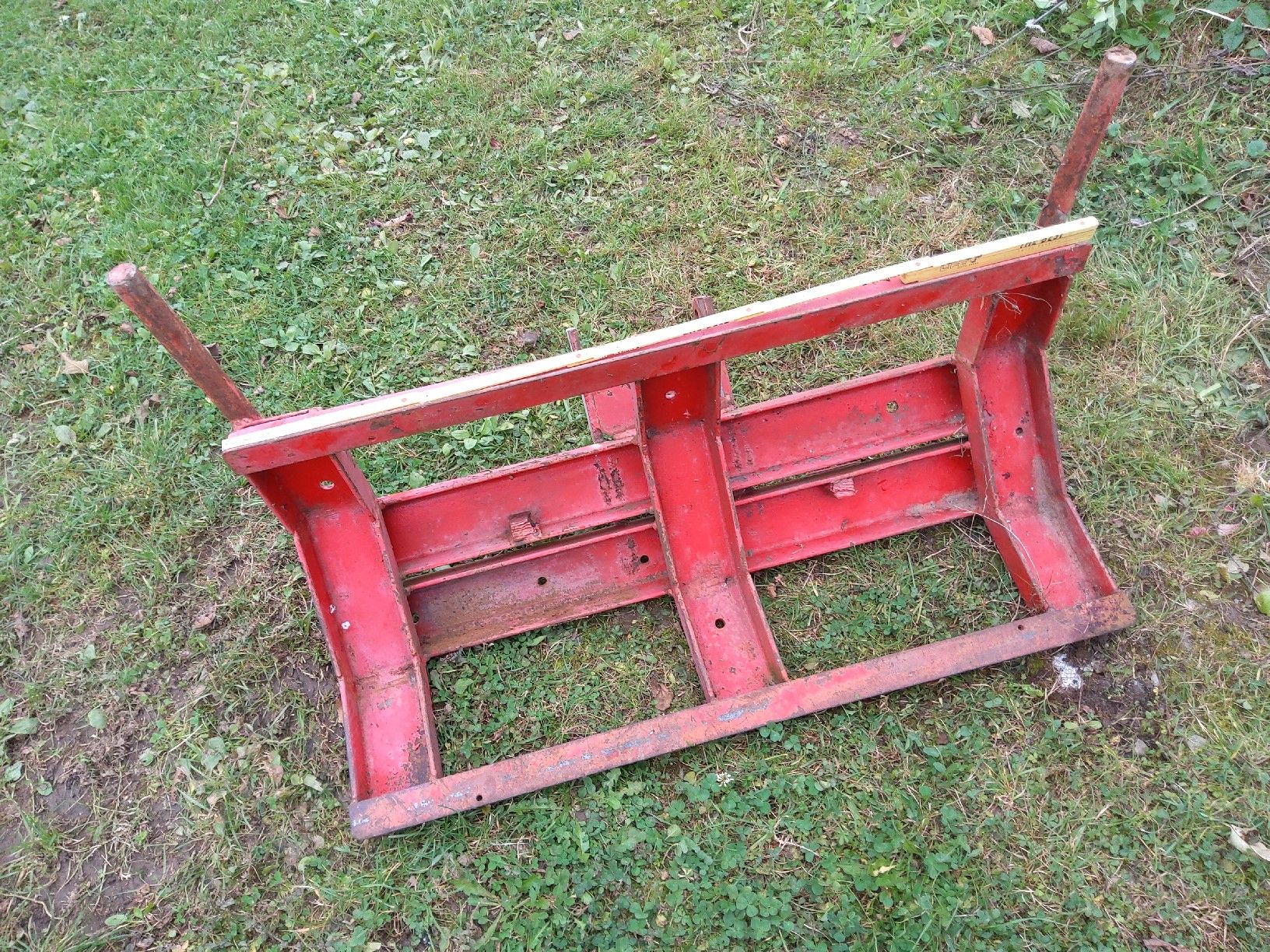 Tutte le macchine: Frontpolter Schild – Usato da Aeschi b. Spiez venduto da Merk-Pullax