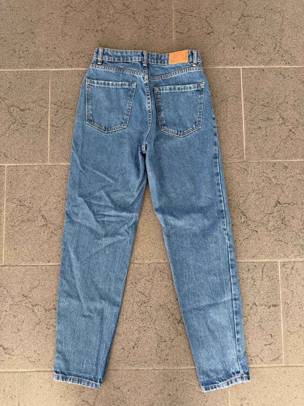 Bershka Jeans: Jeans Grösse 34 – Neuf (Voir description) à Rupperswil par Nila_7 1