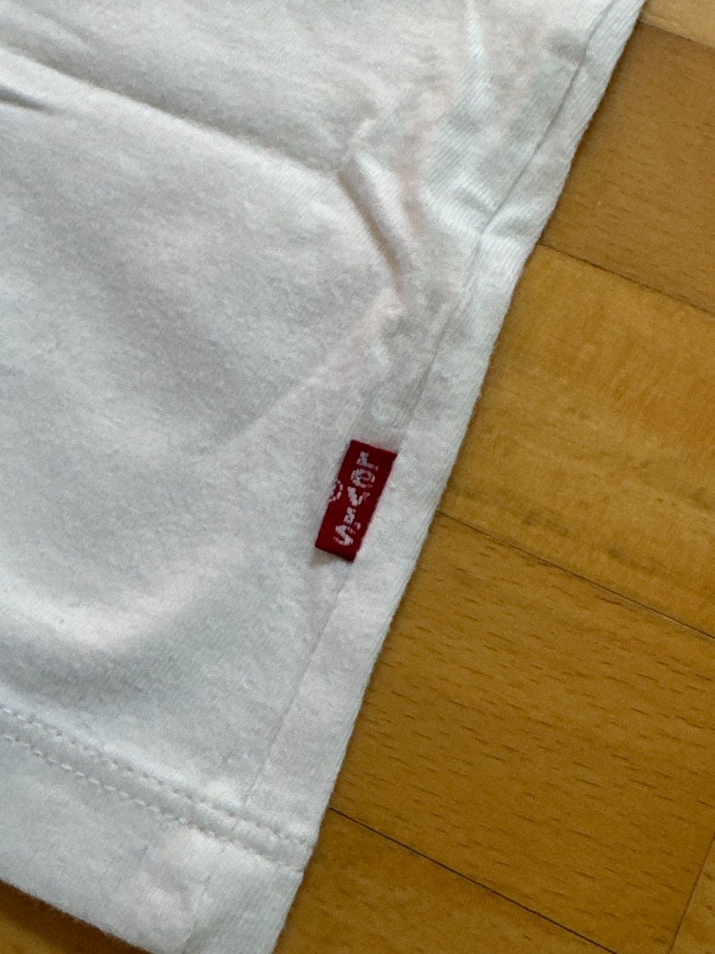 Levi's T-shirt: Levi's T-Shirt, Weiss, Grösse M – Usato da Riedikon venduto da rob_7dj6 2