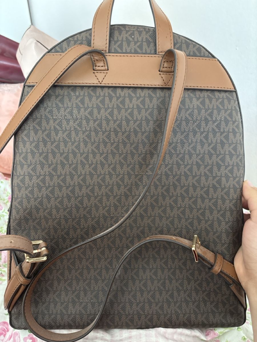 Michael Kors Zaini: Grosser Michael Kors Rucksack  – Usato da Dübendorf venduto da ame_g69g 2