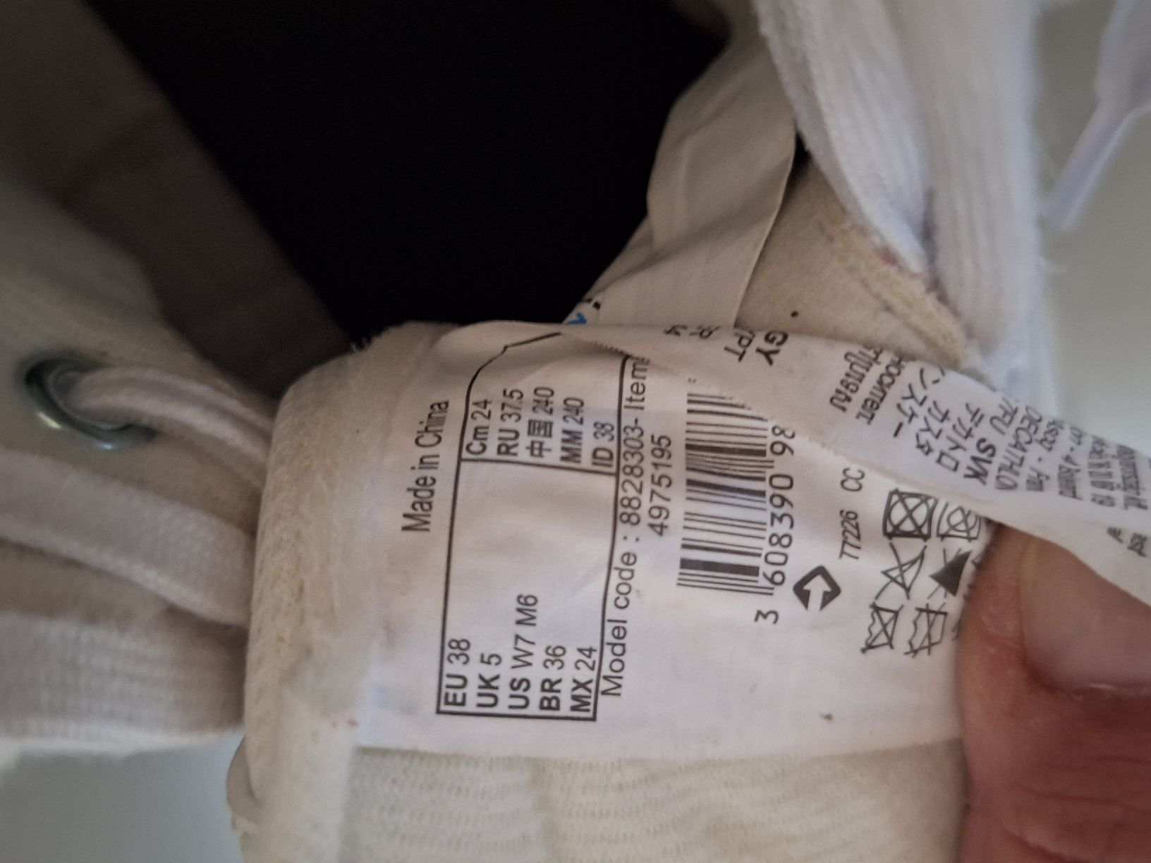Pattini in linea & Pattini a rotelle: Neuwertige Rollschuhe 38 – Usato da winterthur venduto da Jk8 6