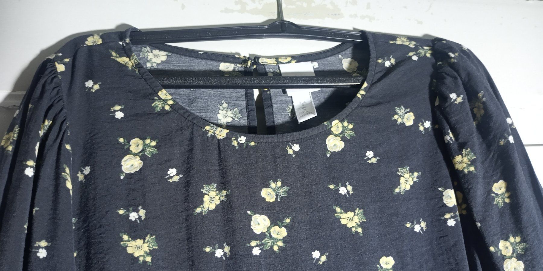 H&M Robes: Maxikleid mit Blumenmuster von H&M – D'occasion à St. Gallen par Hereplaysmusic 2