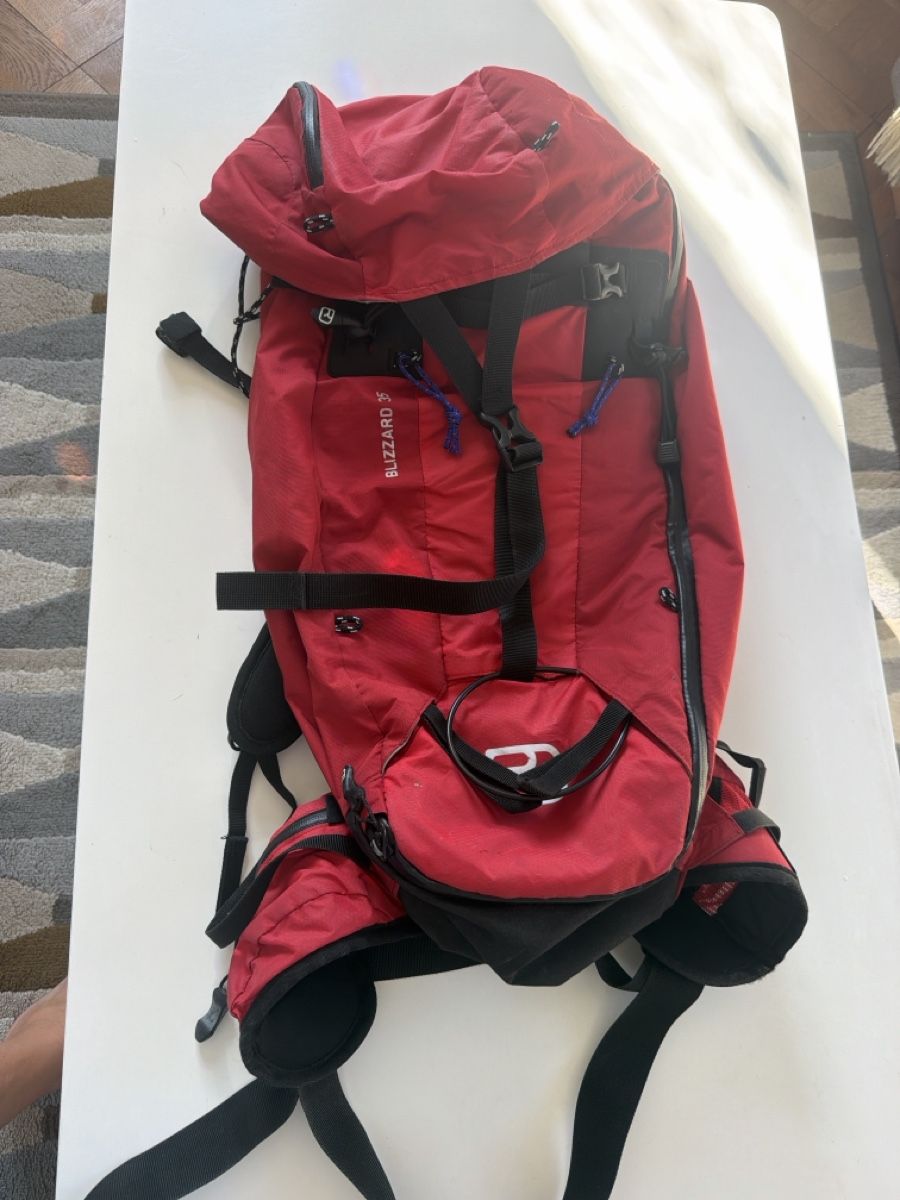 Ortovox Zaini: Ortovox backpack Blizzard 35 – Usato da Bern venduto da Lili1007