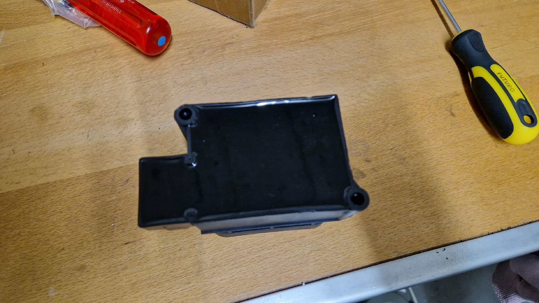 Audi Tutti pezzi di ricambio auto: Audi Q7 Luftfederung Ventilblock Ventileinheit – Nuovo e nell'imballaggio originale da Port venduto da Dvajseidve 4