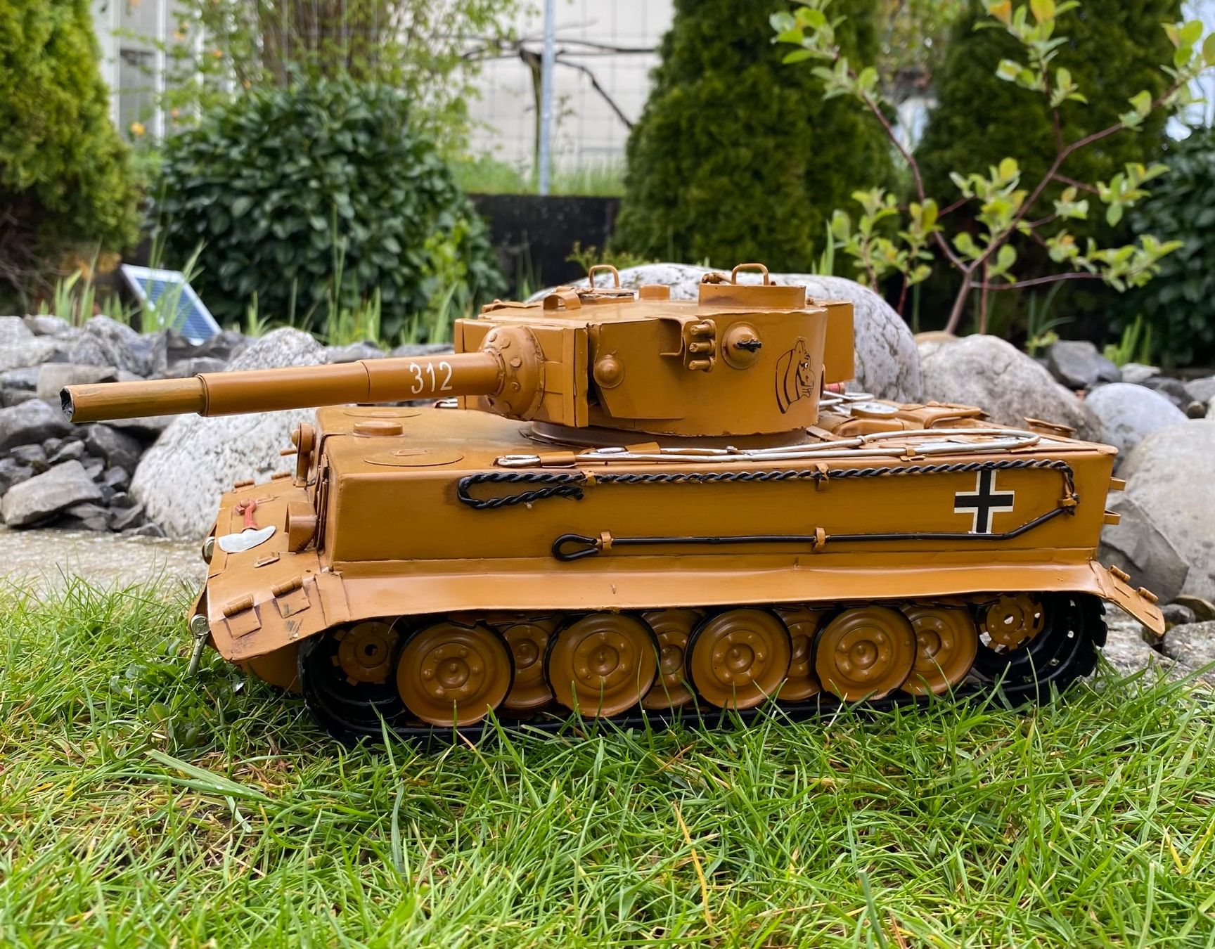 Kit di modellismo & Modellini statici: Panzer Tiger VI aus Blech – Nuovo (secondo la descrizione) da Langendorf venduto da Blechfahrzeuge 6