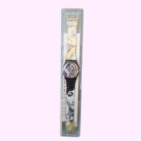Swatch Quartz Uhr mit Bandmotiv im Etui
