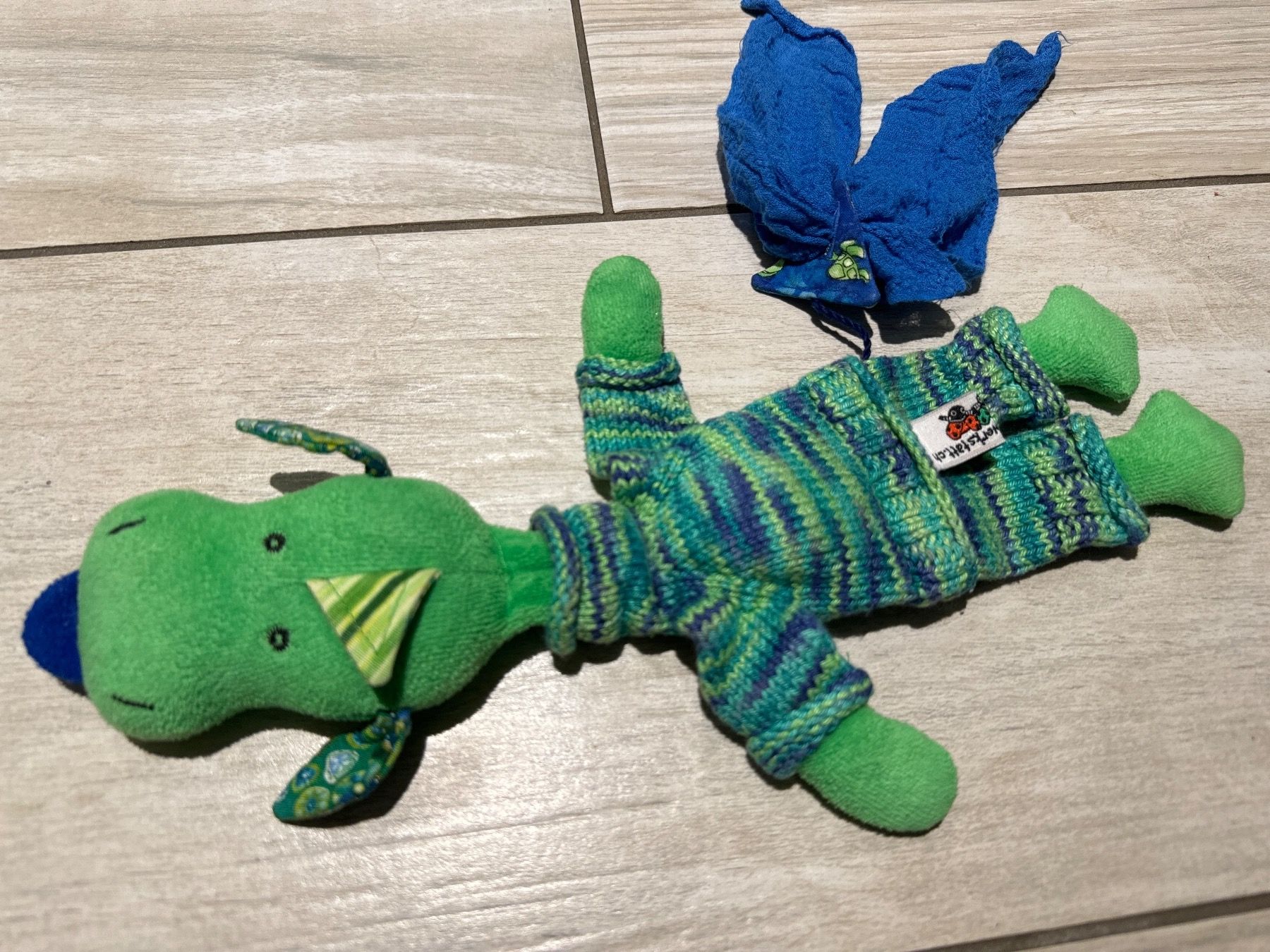 Giocattoli: Babyspiel Drache von der chäferwerkstatt – Nuovo (secondo la descrizione) da Gelterkinden venduto da ale_yrh7