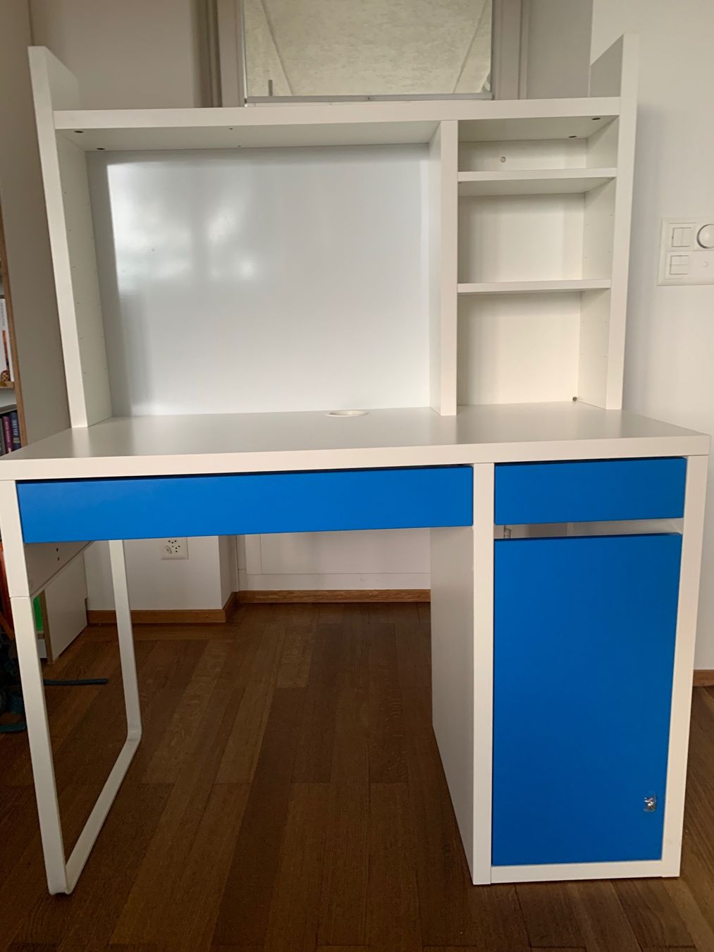 Ikea Bureaux: Kinderschreibtisch von Ikea – D'occasion à Luzern par Baba065