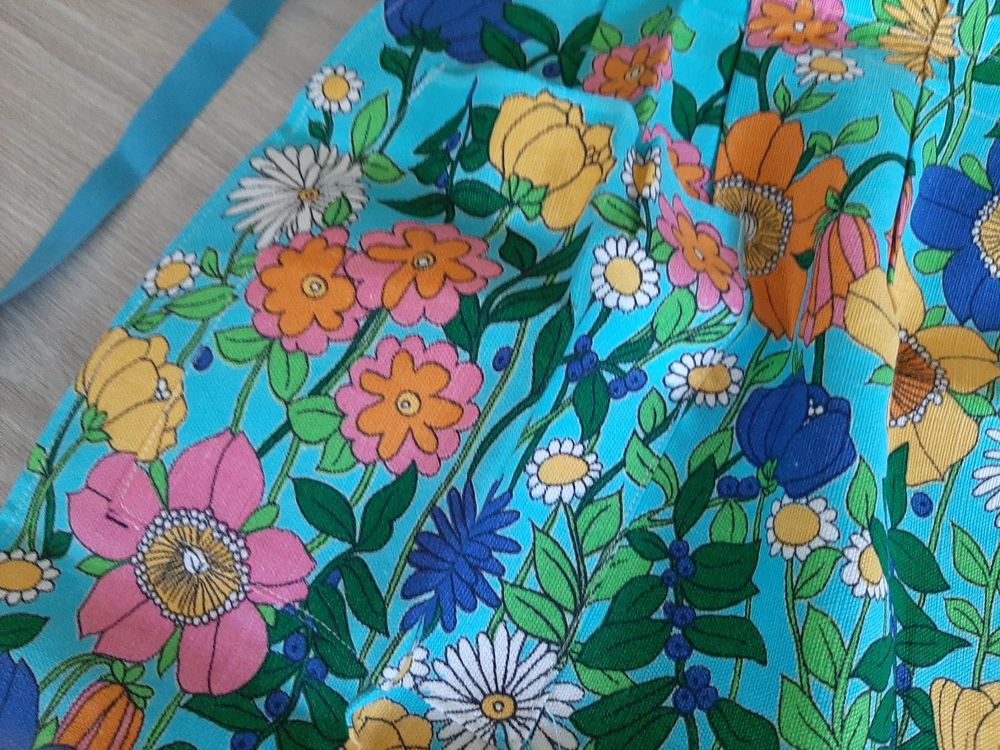 Shoperama 70er Jahre Hippie Set – Flower Power Brille, Blumen-Haarband & Peace Ohrringe Für Kostümparty