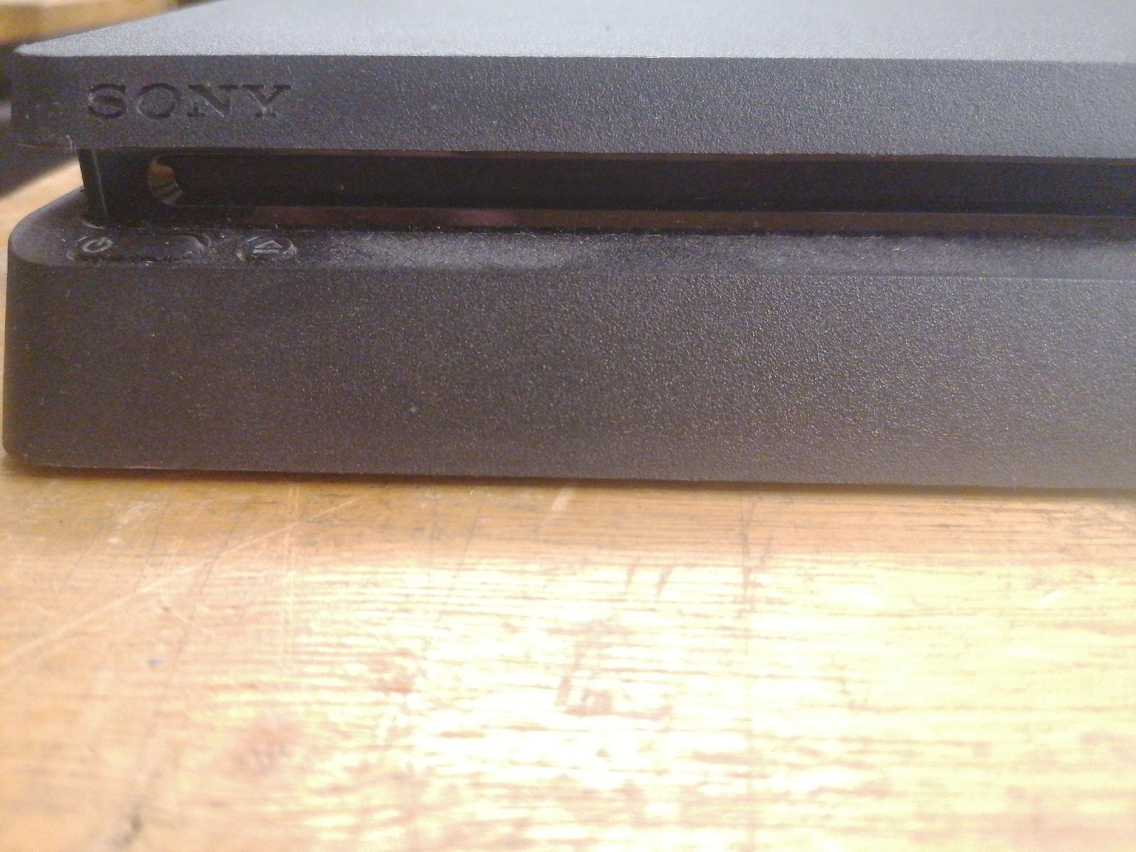 Sony Console: Ps4 cuh 2116b occasion sans commande – Usato da Icogne venduto da Molfo 1