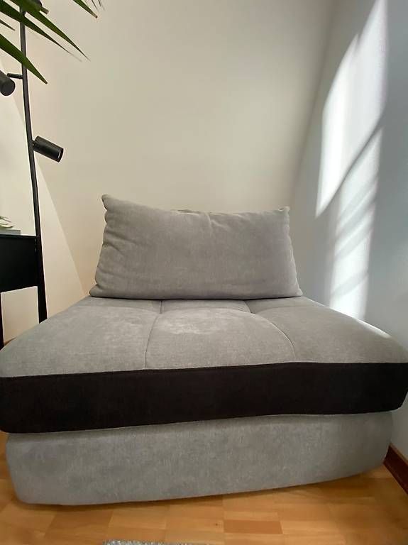 Divani: Grey storage sofa & 2 lounge chairs set – Usato da Nyon venduto da ako_k6ln 4