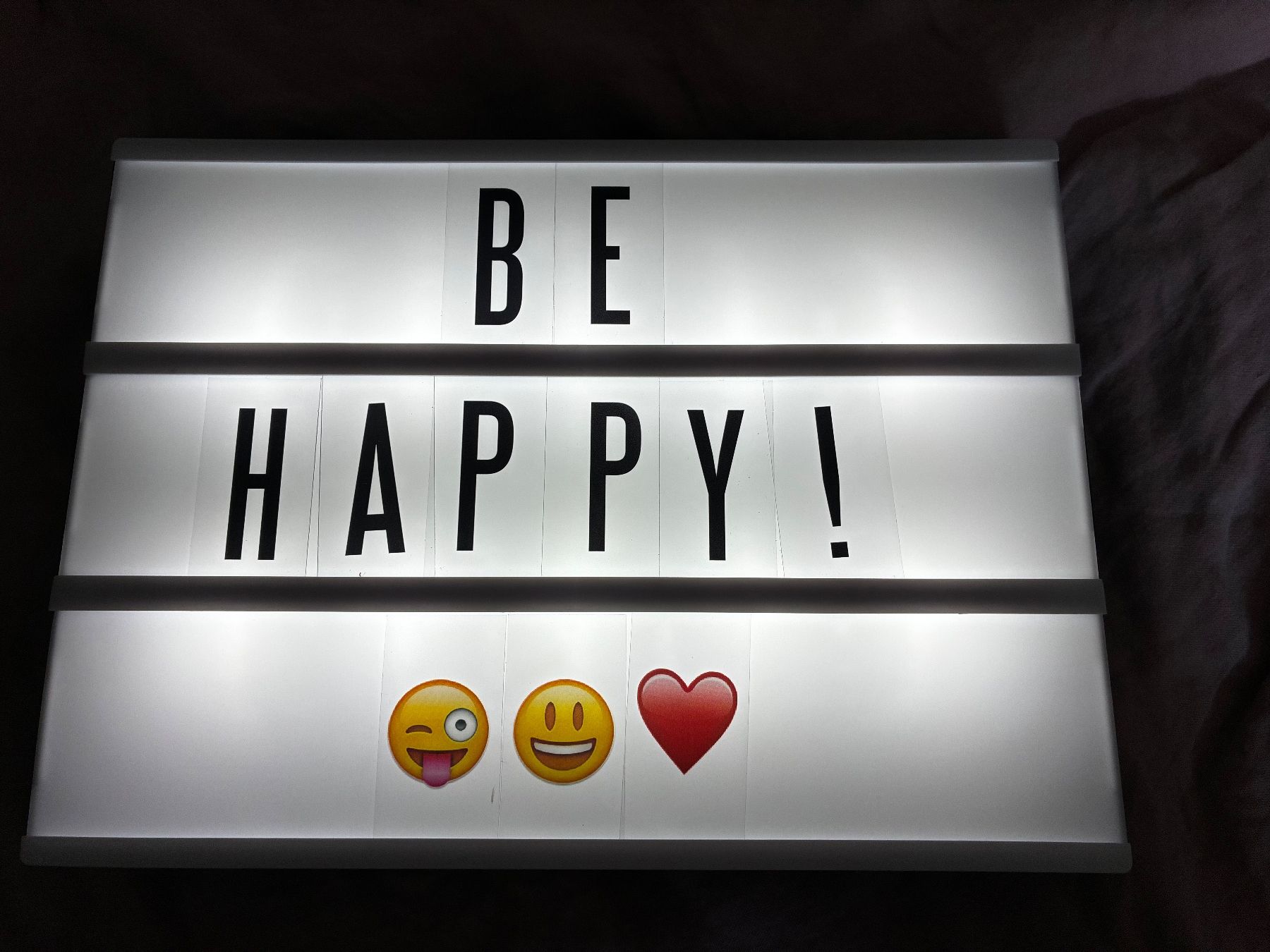Lampade: LED Letter Box mit Emojis und Buchstaben – Usato da Stallikon venduto da jle_8yh5