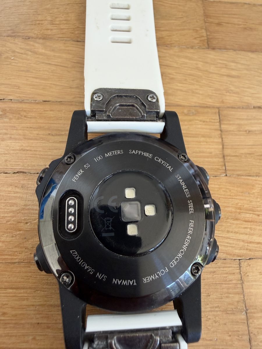 Garmin Smartwatch: Garmin Fenix 5S 20 mm – Usato da Stallikon venduto da Forbs676 4