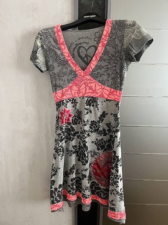 Desigual Kleider: Desigual Kleid Grösse S – Gebraucht aus Hombrechtikon von tita16