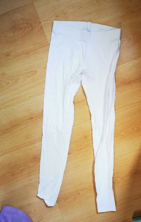 Chic XS Weisse Leggings - Perfekt für den Sommer!