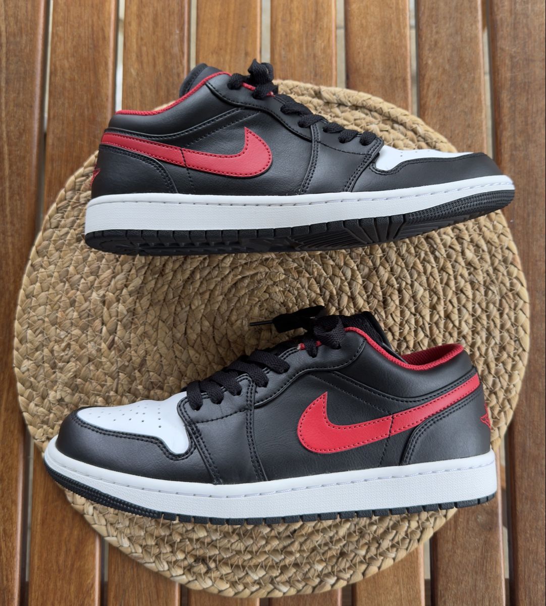 Jordan Scarpe da uomo: Air Jordan 1 Low "White Toe" – Nuovo (secondo la descrizione) da Adliswil venduto da gel_py8l