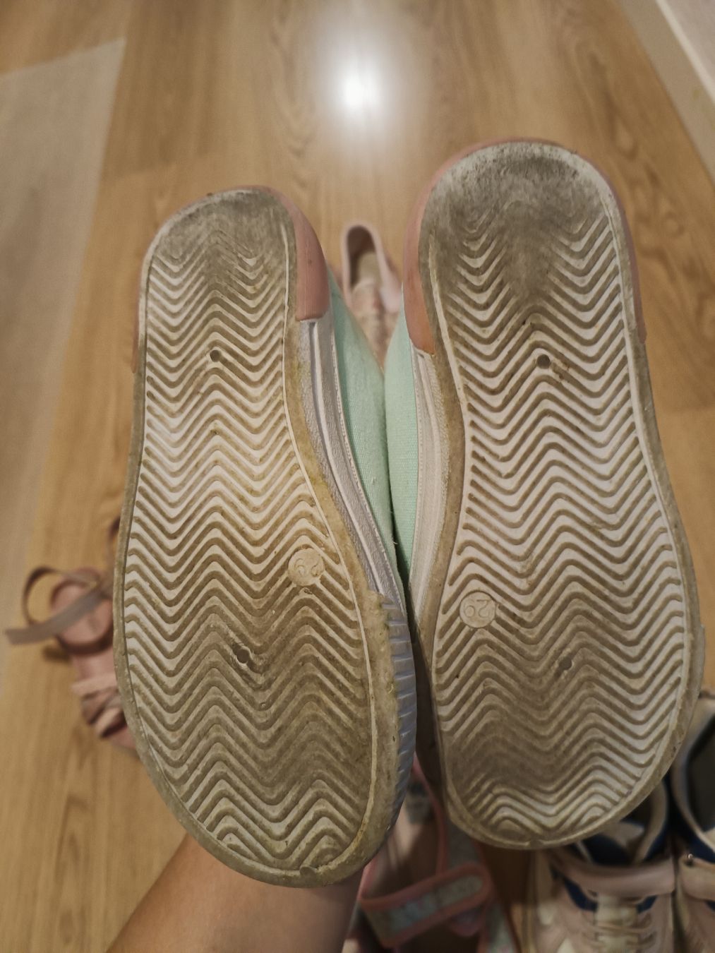 Scarpe per ragazze: Schuhpaket Mädchen 29/30 – Usato da Wangen SZ venduto da mka_w5d2 5