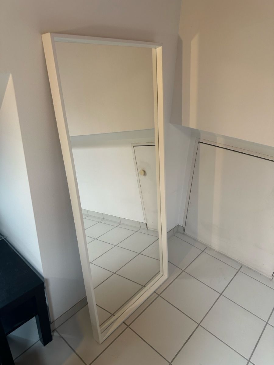 Ikea Specchi: Nissedal White Mirror Ikea 150cm x 65cm Bedroom Wall – Usato da St. Gallen venduto da S_rnw2