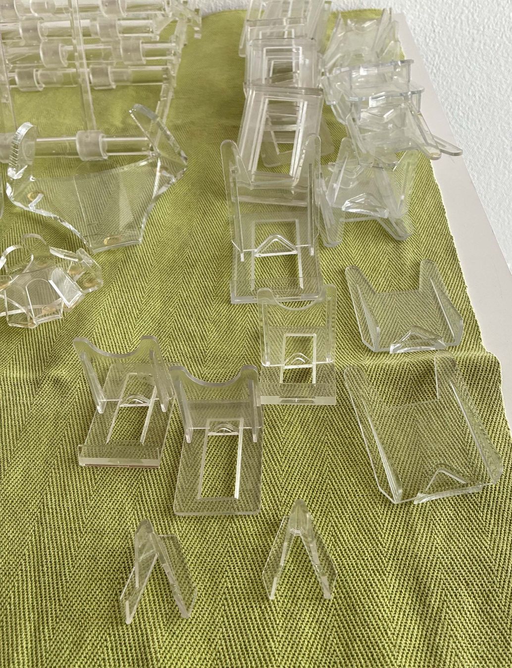 Sonstige Dekorationen & Accessoires: Diverse Plexiglas Ständer – Gebraucht aus Bäretswil von robsonantik 8
