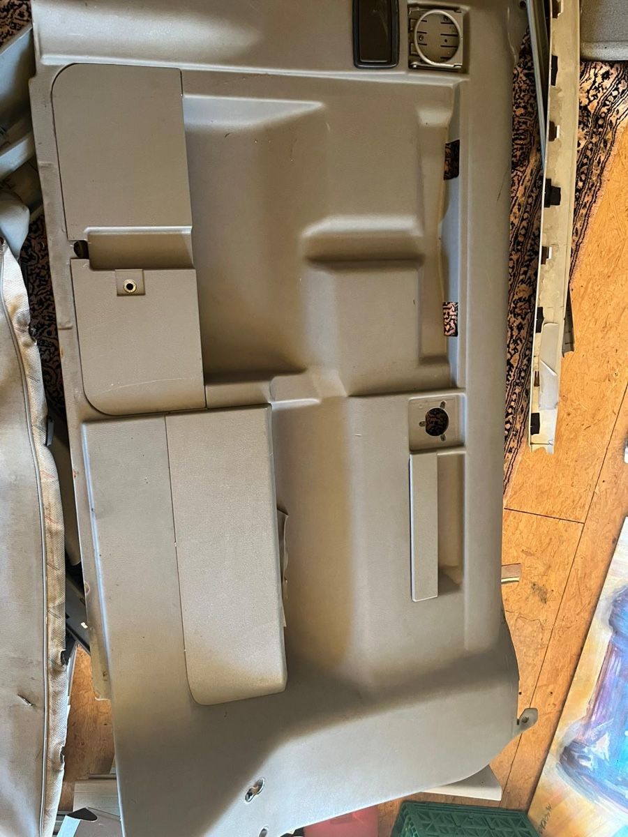 VW Veicoli da campeggio: VW T4 Tisch – Usato da Wiedlisbach venduto da Sgtg 3