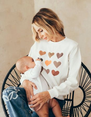 23Mai breastfeeding sweatshirt