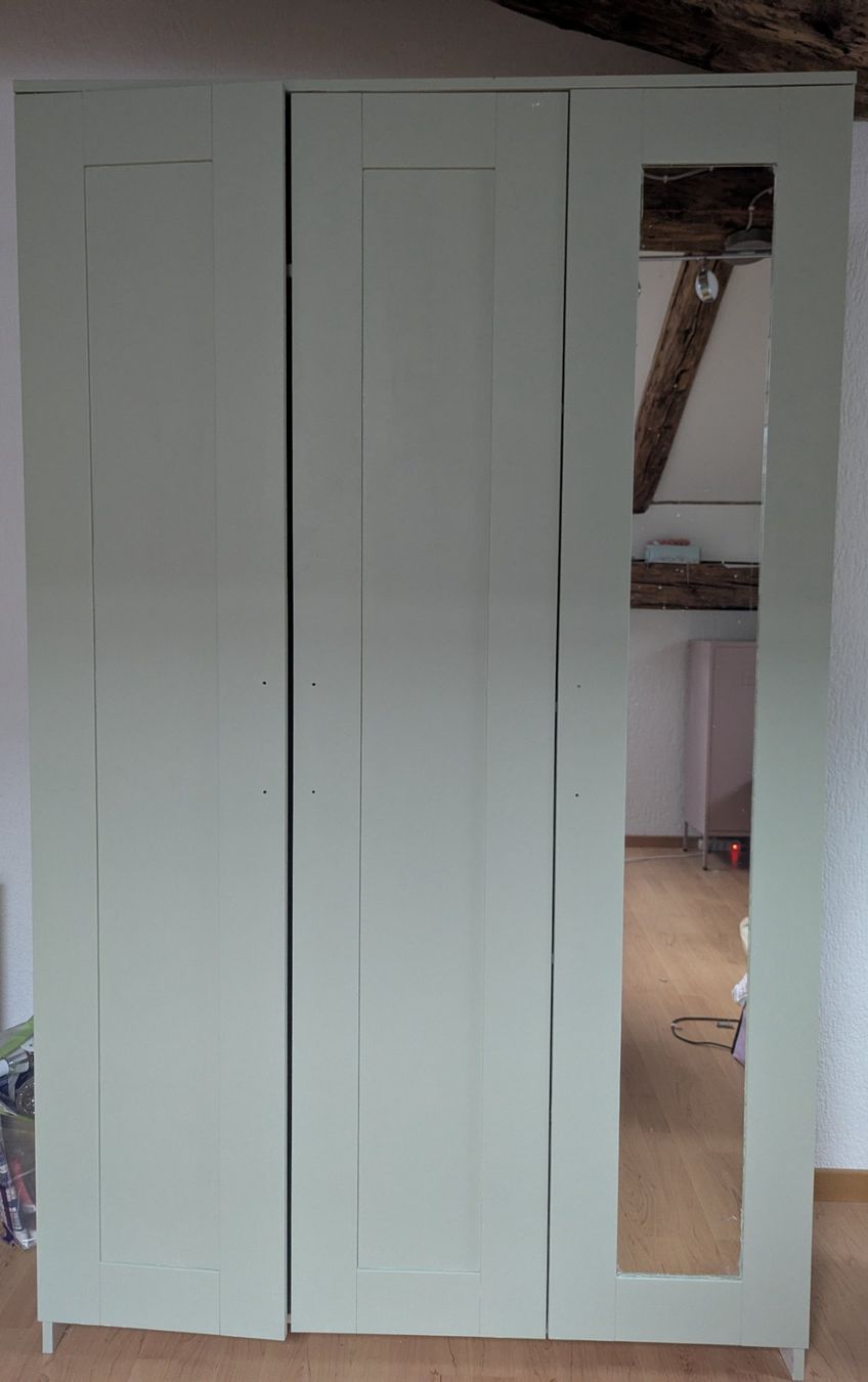 Armadi: Schrank zu verschenken – Usato da Weinfelden venduto da dar_tg5m