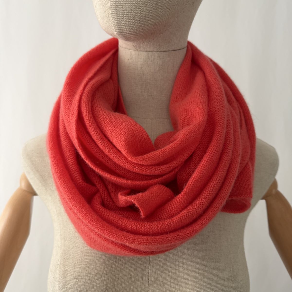 FTC Foulard & Sciarpe: FTC New Cashmere Scarf – Nuovo (secondo la descrizione) da Emmen venduto da Colette-Juliette 2