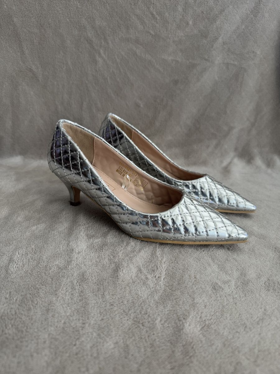Scarpe da donna: Pumps Joy & Roy silber Grösse 38 – Usato da Bassersdorf venduto da sol_5275